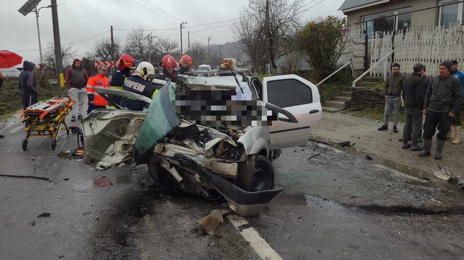 VIDEO Accident mortal în Bacău Două persoane au murit în urma