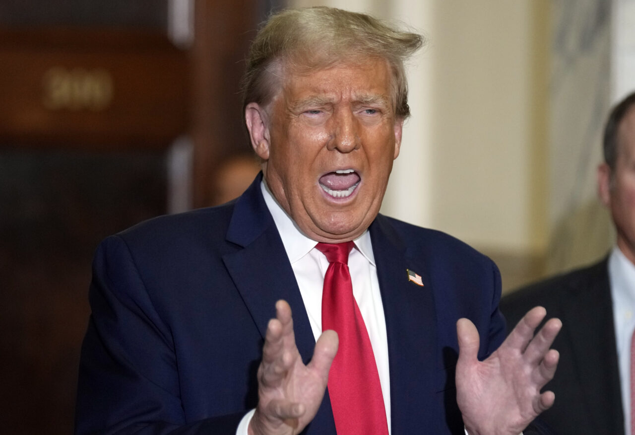 VIDEO | Donald Trump critică decizia ajutorului pentru Palestina / „Incompetența lui Biden au întărit Iranul și Hamas”