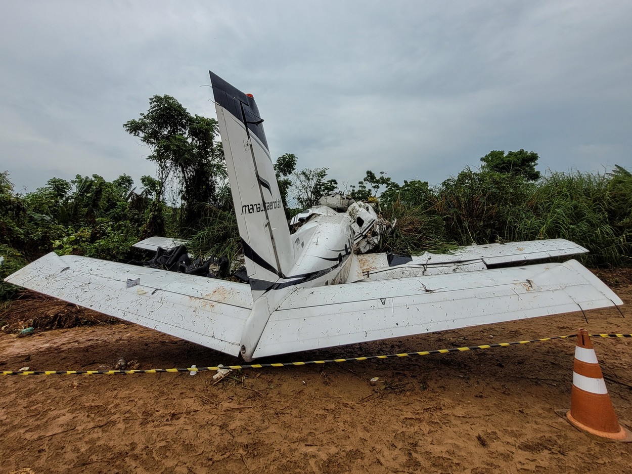 Accident AVIATIC: 14 persoane au murit după ce un avion s-a prăbușit în Amazon