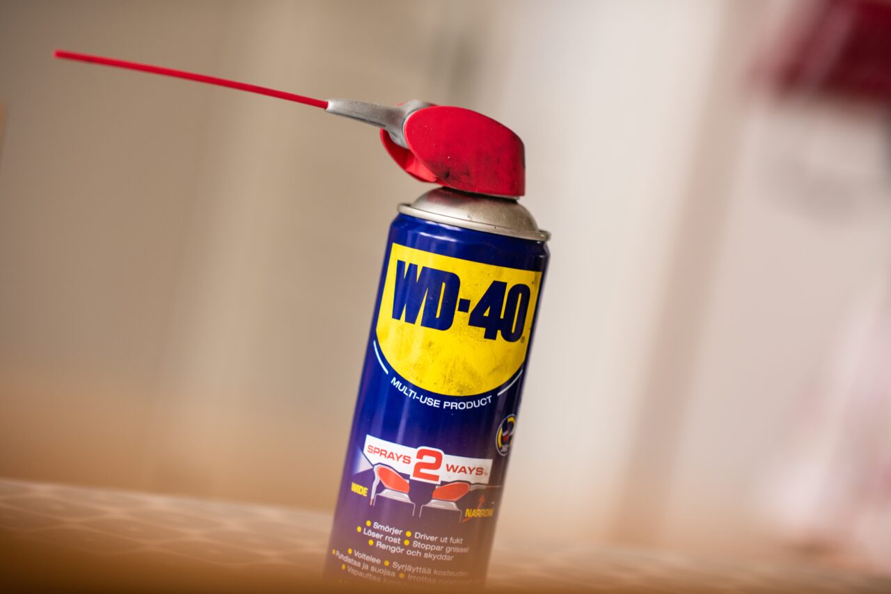 În ce situații nu ar trebui să folosiți WD-40. Care sunt motivele