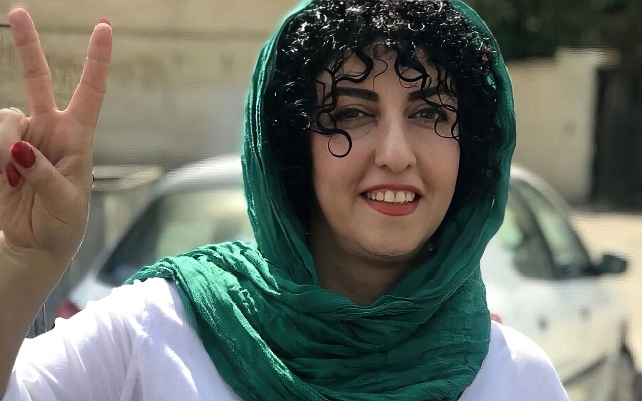 CONDAMNATĂ la 10 ani de închisoare, activista iraniană Narges Mohammadi, recompensată cu Premiul Nobel pentru Pace 2023, a început greva foamei