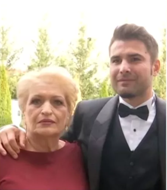 Adrian Mutu și mama lui, Rodica