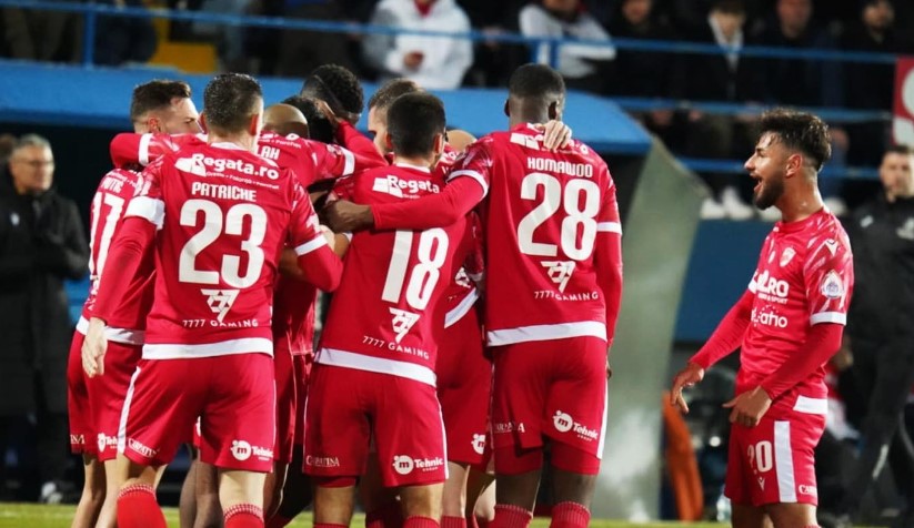 Dinamo câștigă cu Oțelul Galați, 3-1, și părăsește ultimul LOC din Superliga. Dorinel Munteanu, eliminat