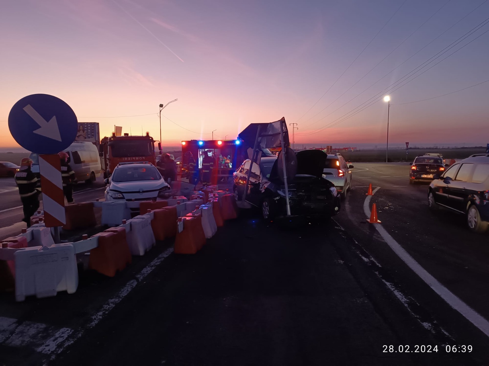 Accident rutier pe DN1 Trei autoturisme sunt implicate o victimă a