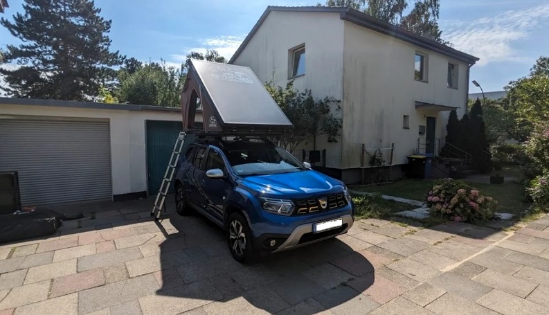 Proprietarul unui SUV Dacia Duster nu găsește cumpărător, deși a SCĂZUT prețul. De ce costă cât două mașini noi