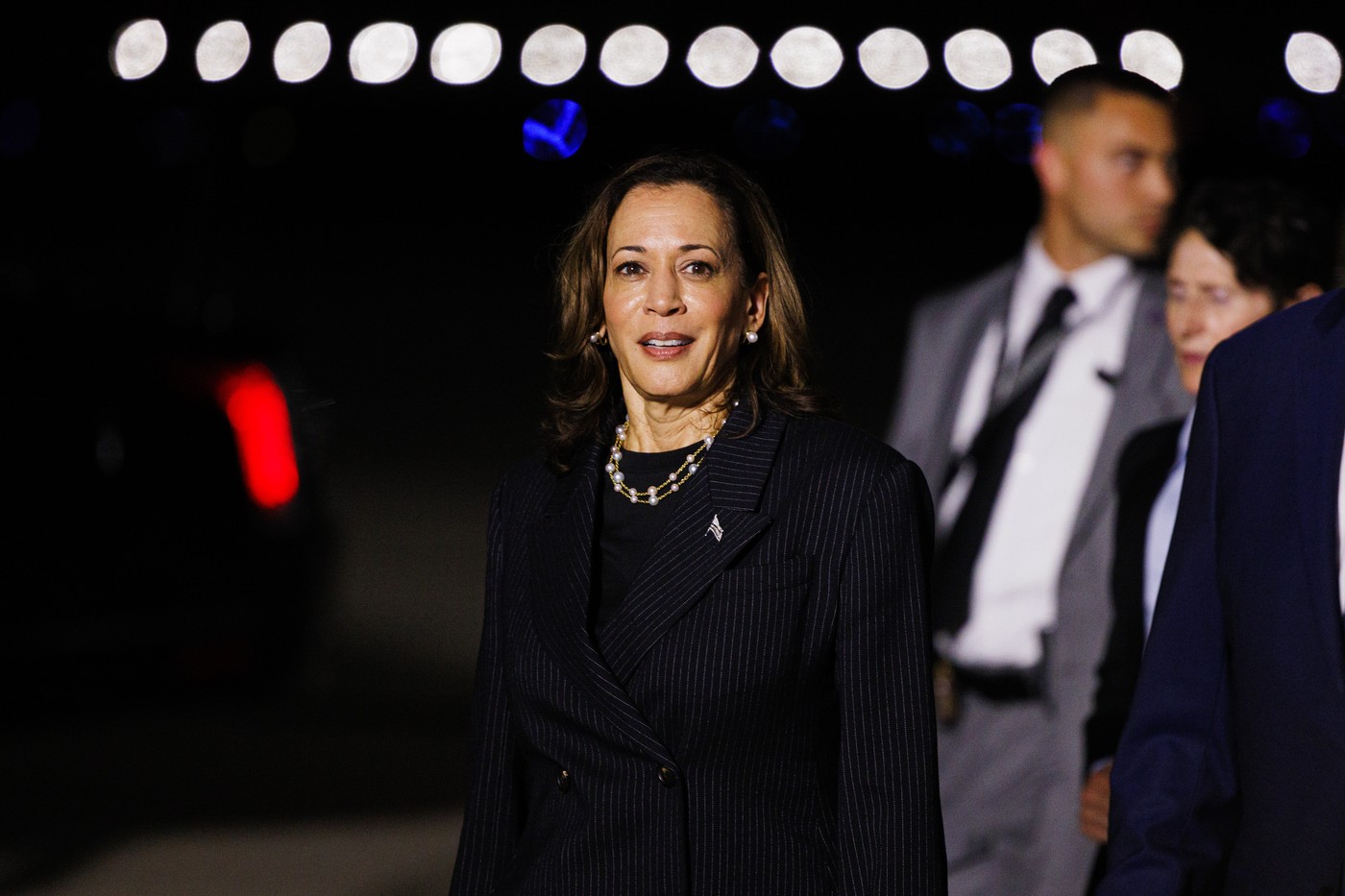 Kamala Harris are suficiente voturi pentru a deveni candidatul Partidului Democrat în scrutinul prezidențial din SUA /„Sunt ONORATĂ”