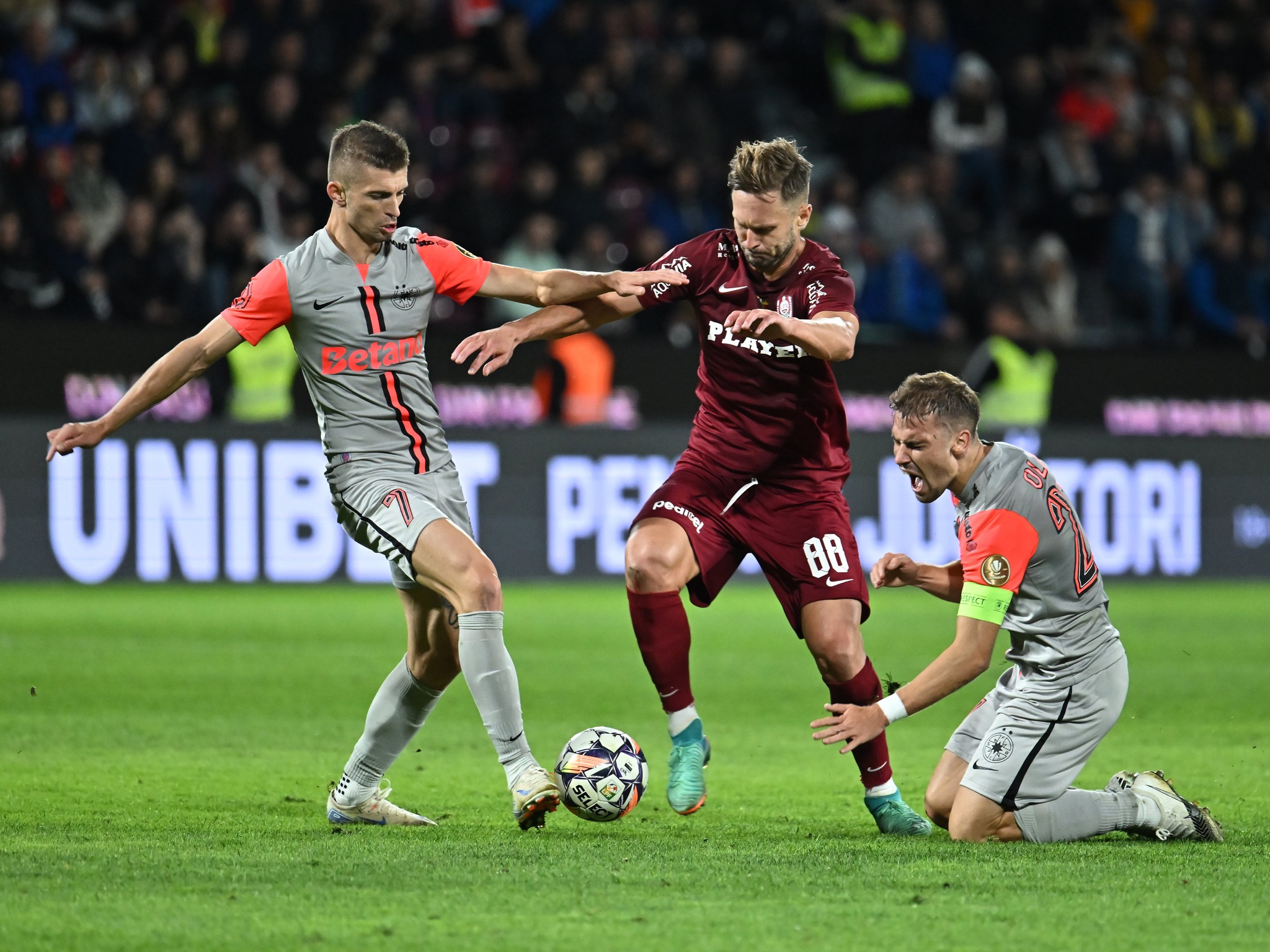 Dan Petrescu e DISPERAT după CFR Cluj