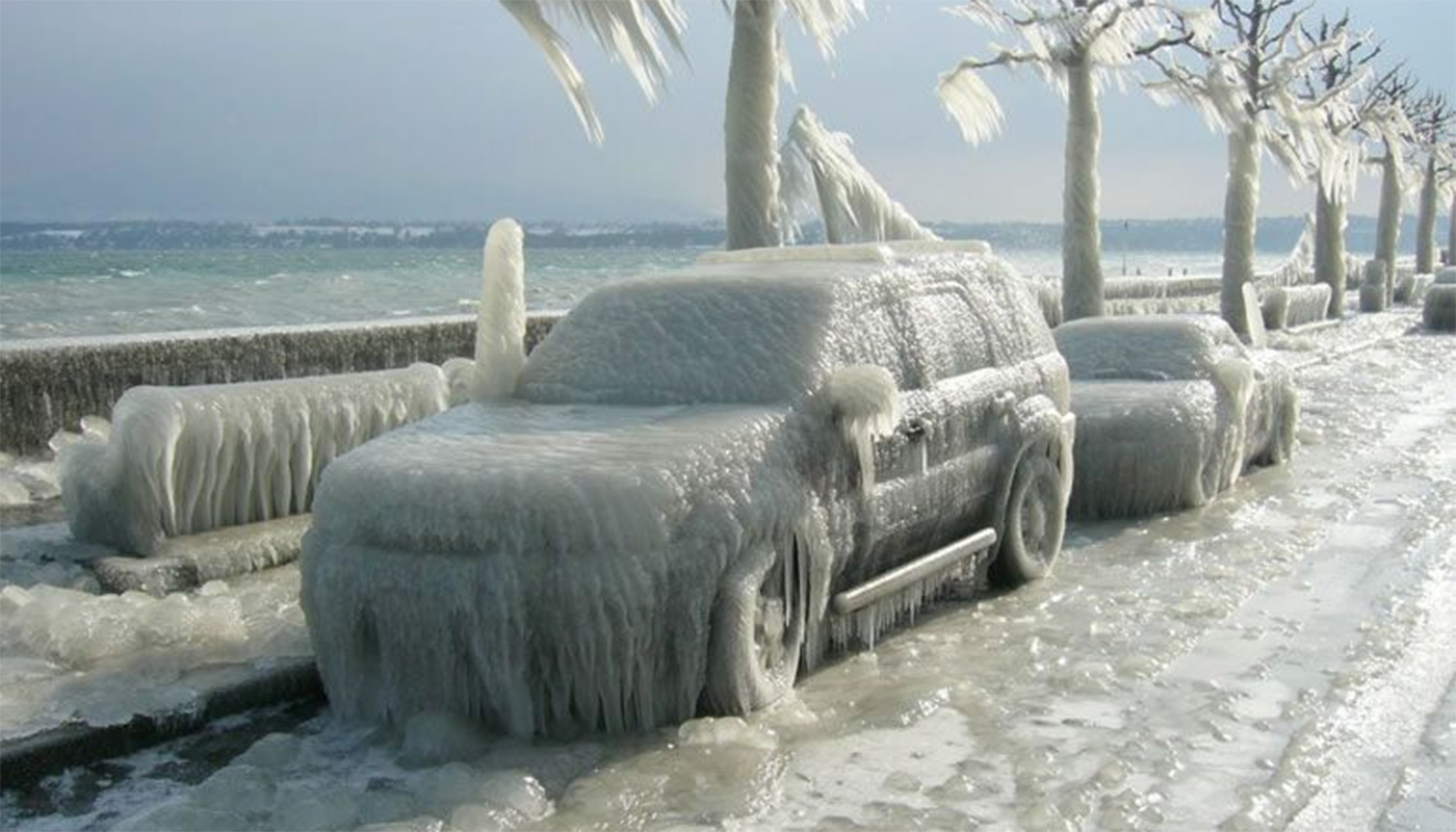 Caniculă, ninsori și “freezing rain”